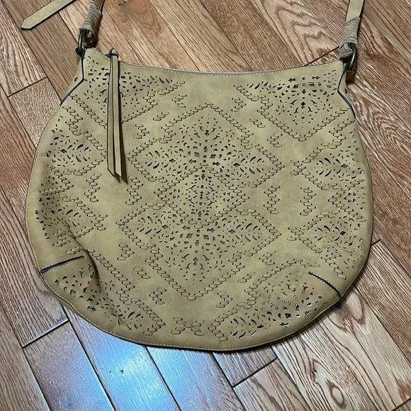 Elle Jae Gypset Amarillo Crossbody Hobo in Saddle - Picture 7 of 7